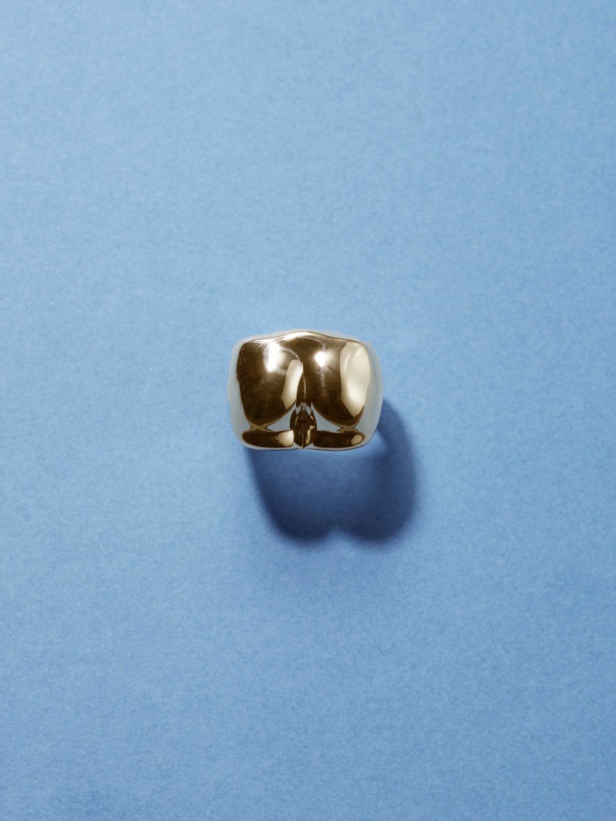 Marcellus ring in 9kt gold