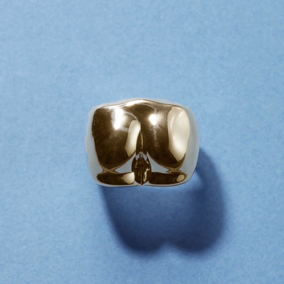 Marcellus ring in 9kt gold