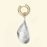 Lovers earring Mussel