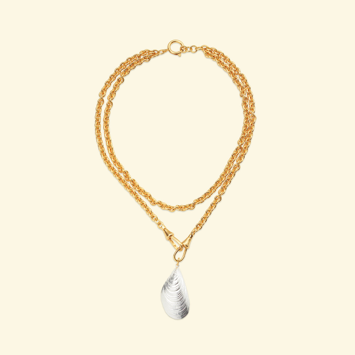 Lovers necklace with Silver mussel