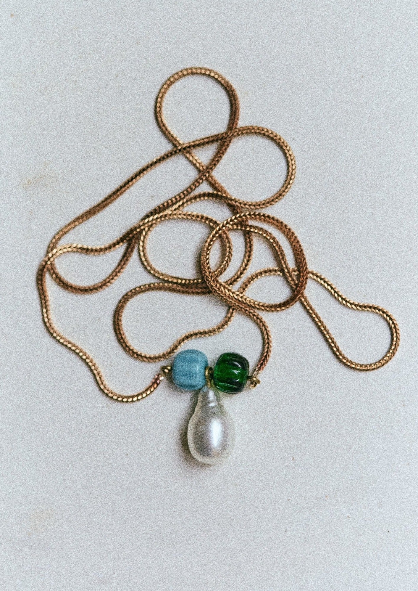 The Zsizsi necklace